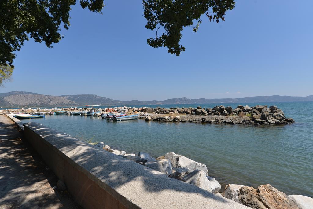 Villa Aggemari Apidias Lakos Quarto foto